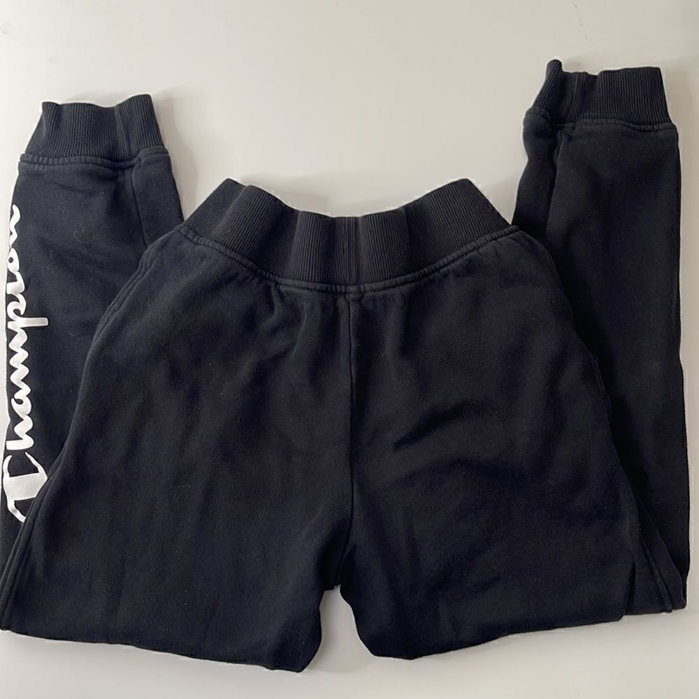 Champion jogger pants. Size Large. Sweatpants. Drawstring waist. Pockets. - Picture 3 of 6
